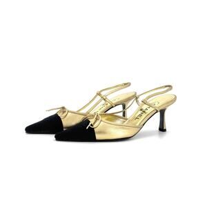 Vintage Chanel CC Logo Bow Cap Toe Slingback Pumps 37